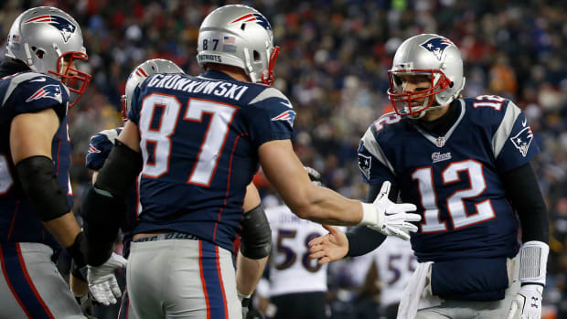 nfl-rumors-news-rob-gronkowski.jpg